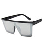 LUNETTE DE SOLEIL CARRE OFFRANT UNE PROTECTION UV400 GRIS - THT